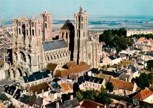 AK / Ansichtskarte  Laon_02_Aisne Cathédrale vue aérienne