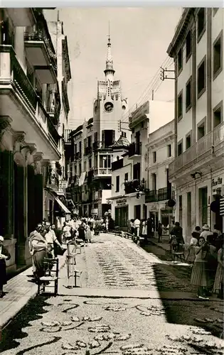 AK / Ansichtskarte 73952593 Sitges_ES Flower Carpet of the Perettada Street