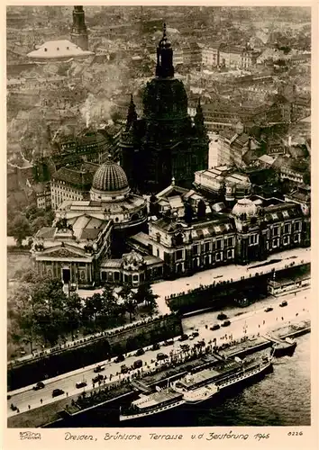 AK / Ansichtskarte 73953699 DRESDEN_Elbe Bruehlsche Terrasse vor der Zerstoerung 1945 Reproduktion