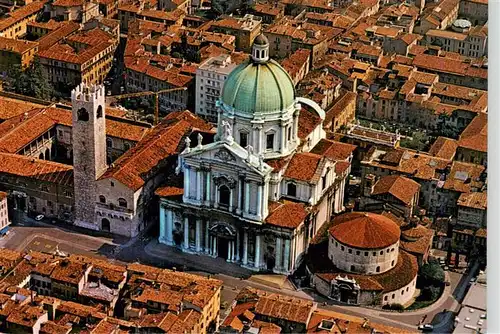 AK / Ansichtskarte 73954327 Brescia_Lombardia_IT Il Duomo visto dall aereo