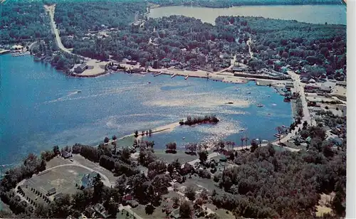 AK / Ansichtskarte 73956724 Meredith_New_Hampshire_USA Aerial view of picturesque