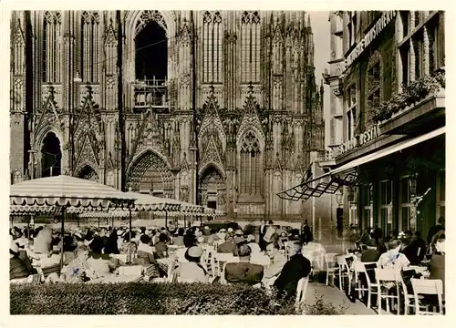 AK / Ansichtskarte 73957221 Koeln__Rhein Die weltbekannte Reichard-Terrasse am Koelner Dom