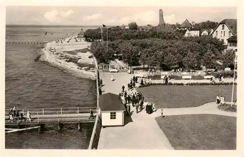 AK / Ansichtskarte 73960024 LABOE_Ostseebad mit Marine-Ehrenmal