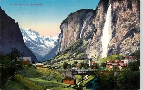 AK / Ansichtskarte  Lauterbrunnental mit Staubbach Wasserfall