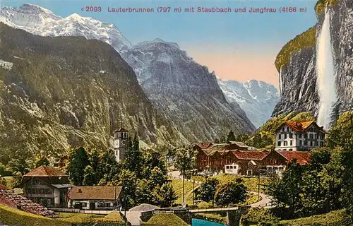 AK / Ansichtskarte  Lauterbrunnen_BE mit Staubbach Wasserfall und Jungfrau