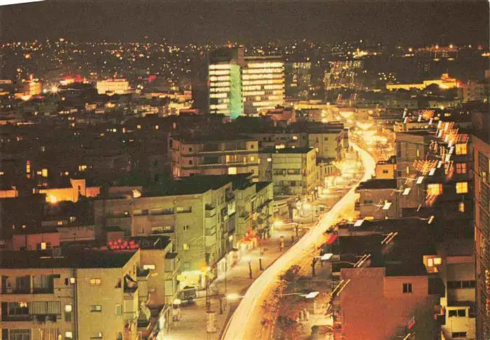 AK / Ansichtskarte 73964284 Tel-Aviv-Jaffa_Israel View at night towards Ben Yehuda Street