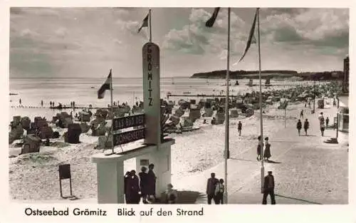 AK / Ansichtskarte 73968584 Groemitz_Ostseebad Blick auf den Strand