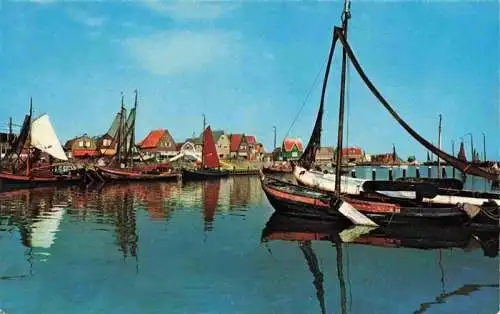 AK / Ansichtskarte 73969188 VOLENDAM_NL Hafenpartie