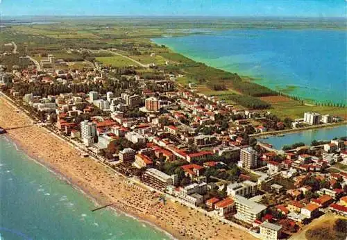 AK / Ansichtskarte 73969319 Lignano_Sabbiadoro_IT La spiaggia veduta aerea