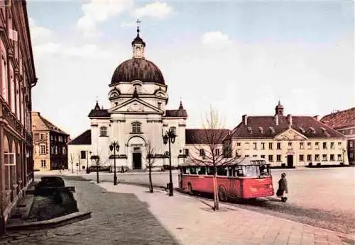 AK / Ansichtskarte 73970727 Warszawa Rynek Nowego Miasta w glebi kosciol Sakramentek 