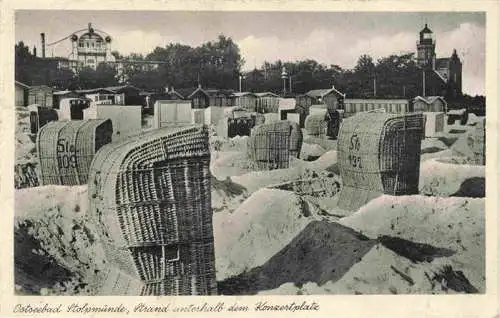 AK / Ansichtskarte 73971255 STOLPMueNDE_Ostseebad_USTKA_Pommern_PL Strand unterhalb dem Konzertplatz