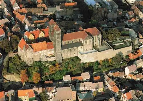 AK / Ansichtskarte 73971550 Quedlinburg Stiftskirche und Schloss Fliegeraufnahme