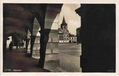 AK / Ansichtskarte 73973340 Jicin_Jitschin_Koeniggraetz_CZ Arkaden Platz