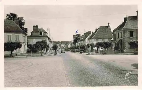 AK / Ansichtskarte  Pontchartrain_Jouars_78_Yvelines La place et la grande rue