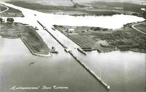 AK / Ansichtskarte 73977005 Terhorne_Friesland_NL Sluis Terhorne Fliegeraufnahme