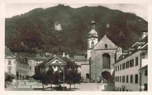 AK / Ansichtskarte  CHUR_Coire_GR Hof Kathedrale und Bischoefl Schloss