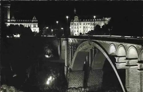 AK / Ansichtskarte 73979759 LUXEMBOURG__Luxemburg Pont Adolphe avec Siege du Plan Schumann et Caisse d'Epargne