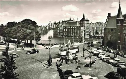 AK / Ansichtskarte 73980213 DEN_HAAG_La_Haye_NL Plaats Platz im Stadtzentrum Denkmal