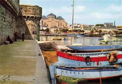 AK / Ansichtskarte  Concarneau_29_Finistere Hafen Fischerboote Stadtmauer