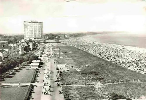 AK / Ansichtskarte 73982967 Warnemuende_Ostseebad Blick auf Promenade und Hotel Neptun