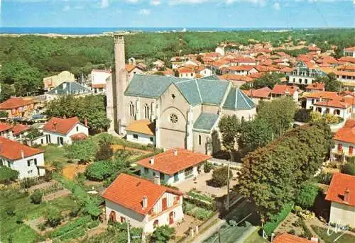 AK / Ansichtskarte  Capbreton Vue áerienne sur la ville avec l'église au fond la mer