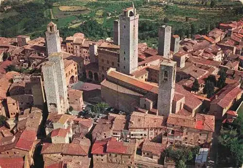 AK / Ansichtskarte 73984414 S_Gimignano_San_Gimignano_Toscana_IT Panorama dall aereo