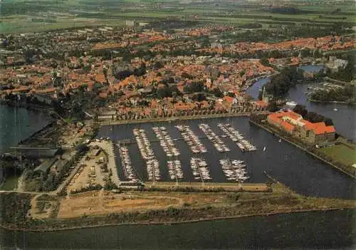 AK / Ansichtskarte 73984744 Hoorn_Terschelling_NL Fliegeraufnahme mit Yachthafen