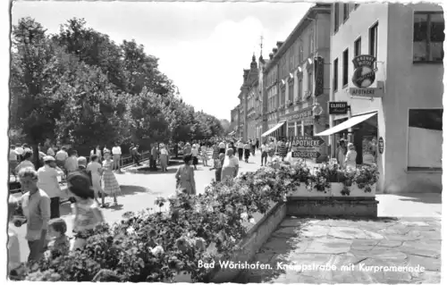 AK, Bad Wörishofen, Kneippstr. mit Kurpromenade, belebt, 1966