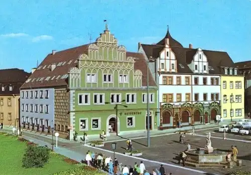 AK, Weimar, Platz mit Reisebüro, belebt, 1978