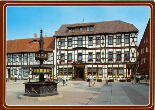 AK, Wernigerode Harz, Marktplatz mit Hotel Weißer Hirsch, um 1991