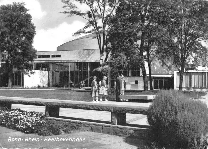 AK, Bonn, An der Beethovenhalle, 1965