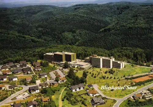 AK, Blieskastel Saar, Waldwohnanlage mit Fachkliniken, Luftbildansicht, 1987