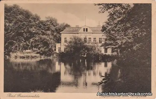 Ansichtskarte Bad Freienwalde Papenteich am Kurpark b Se