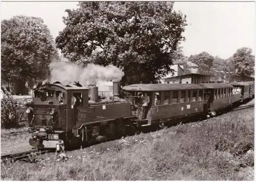 Radebeul Traditionsbahn Radeburg, Ausfahrt aus Bahnhof Radeburg 1983