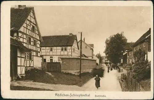 Schnepfenthal-Waltershausen Dorfstraße, Fachwerkhäuser, Personen vor Haus 1925