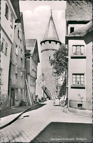 Ansichtskarte Herborn Straßenpartie am Dillturm 571957