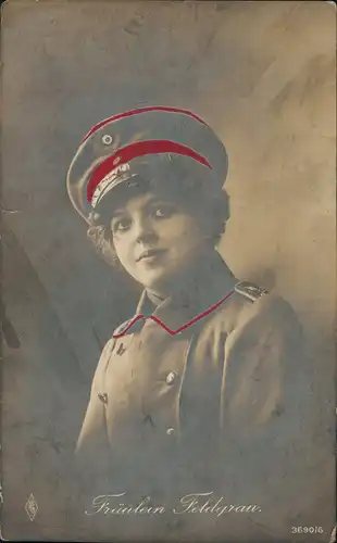 Militär/Propaganda - Fräulein Feldgrau Sehnsucht Frau colorierte Fotokarte 1915