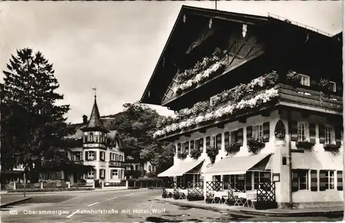 Ansichtskarte Oberammergau Bahnhofstrasse mit Hotel Wolf 1960