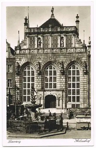 Postcard Danzig Gdańsk/Gduńsk Artushof 1932