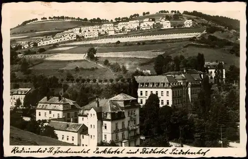 Postcard Sankt Joachimsthal Jáchymov Partie an den Stadthäusern 1955