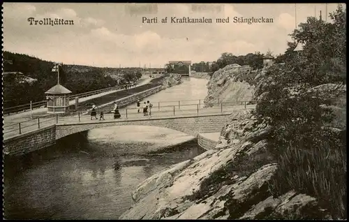 Trollhättan Parti af Kraftkanalen med Stängluckan Götalands 1922