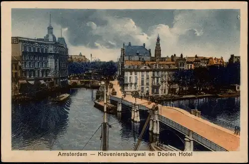 Postkaart Amsterdam Amsterdam Kloveniersburgwal en Doelen Hotel 1920