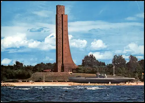 Ansichtskarte Laboe Marine Ehrenmal und U-Boot 995 1970