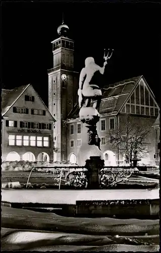 Ansichtskarte Freudenstadt Marktplatz, Cafe - Markt im Winter 1961