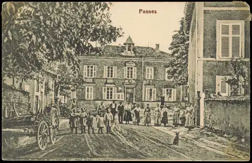 CPA Pannes Ortsansicht mit Leuten 1915   1. Weltkrieg Feldpost gelaufen