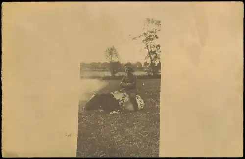 Ansichtskarte  Soldat auf Bullen Militaria WK1 1915