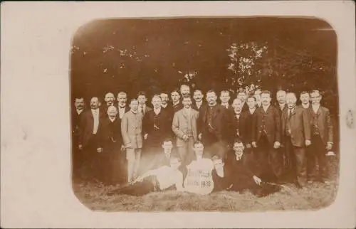 Ansichtskarte Berlin Männer Gruppenbild Wappen Emil Pinck Berlin 1908