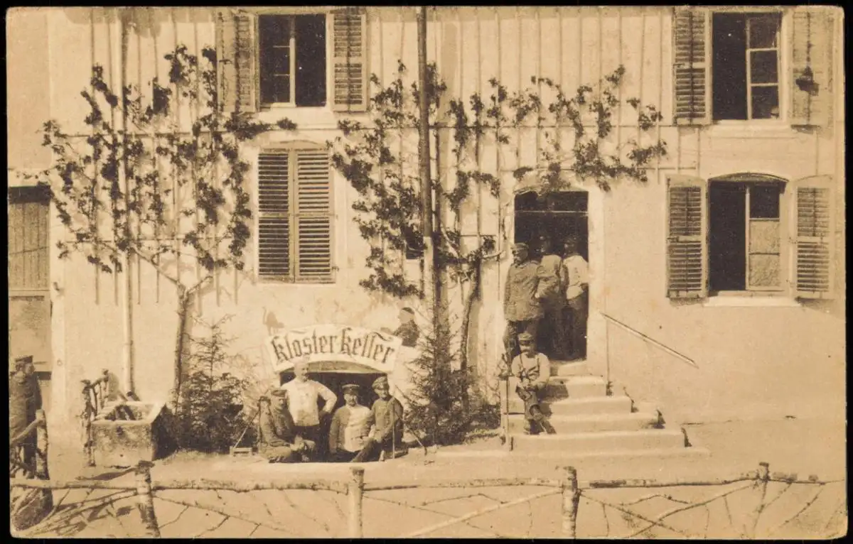 Feldpostkarten 1. Weltkireg Soldaten vor Klosterkeller 1916  Feldpoststempel