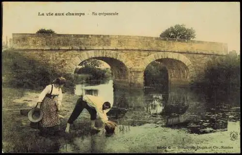 .Frankreich La vie aux champs Au crépuscule Mann u. Frau am Ufer 1913