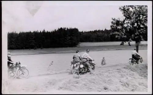 Foto  Soldaten auf Motorrädern Fotoabzug 2. WK 1940 Privatfoto